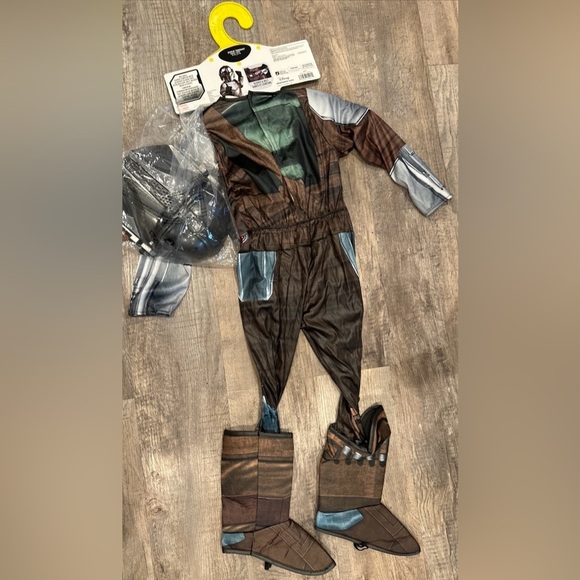 NEW Star Wars Child The Mandalorian Halloween Costume Small 5-6 - Picture 4 of 6